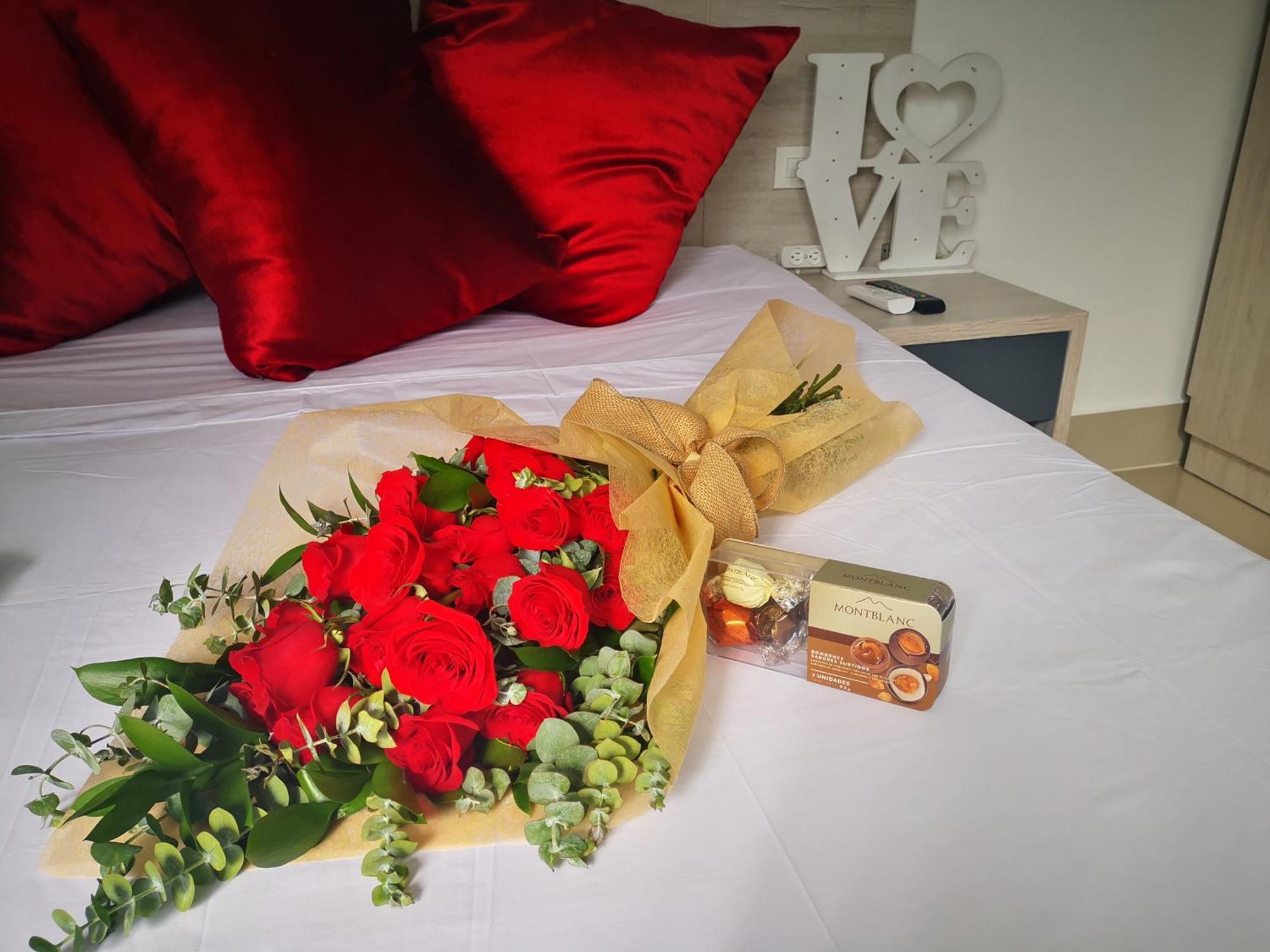 Hotel Lleras Express Medellín Dış mekan fotoğraf