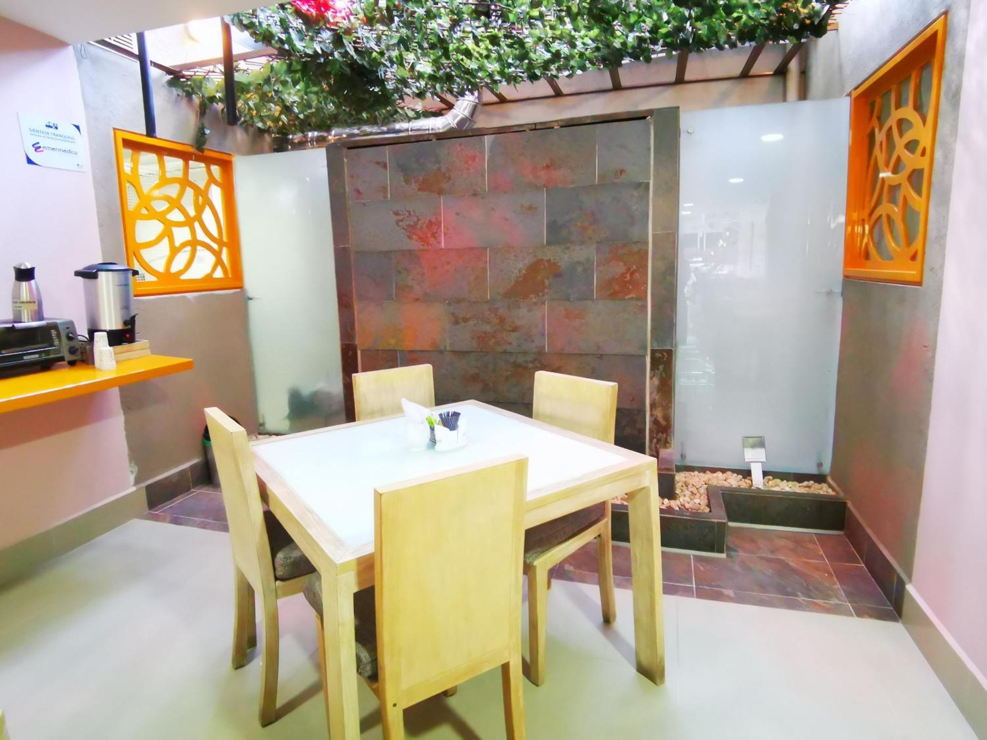 Hotel Lleras Express Medellín Dış mekan fotoğraf