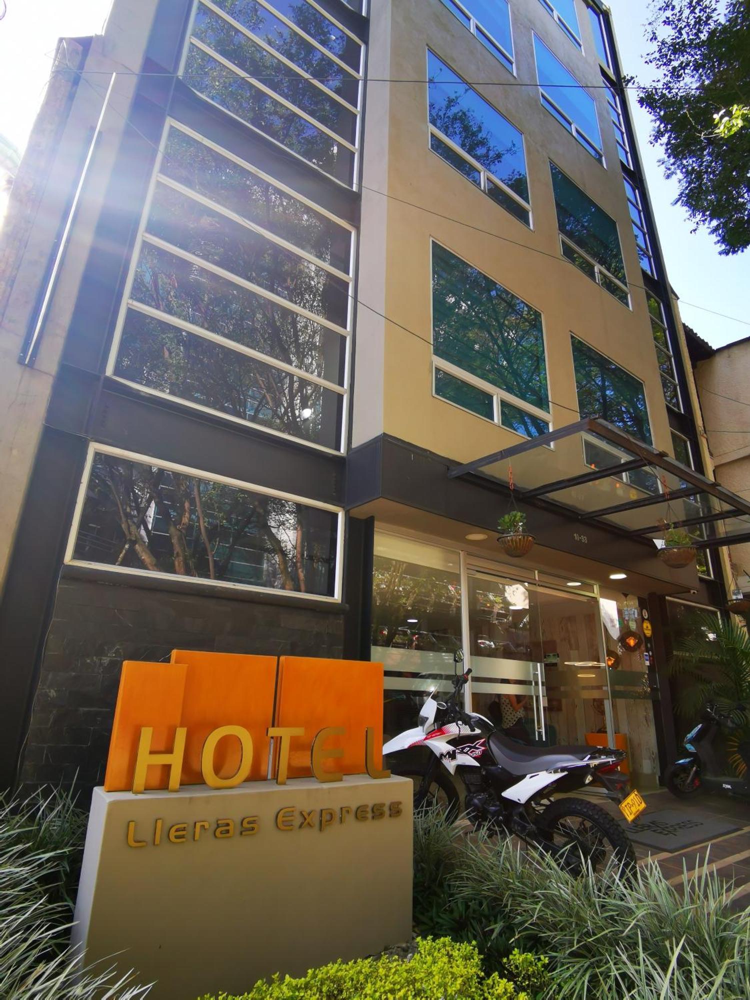 Hotel Lleras Express Medellín Dış mekan fotoğraf