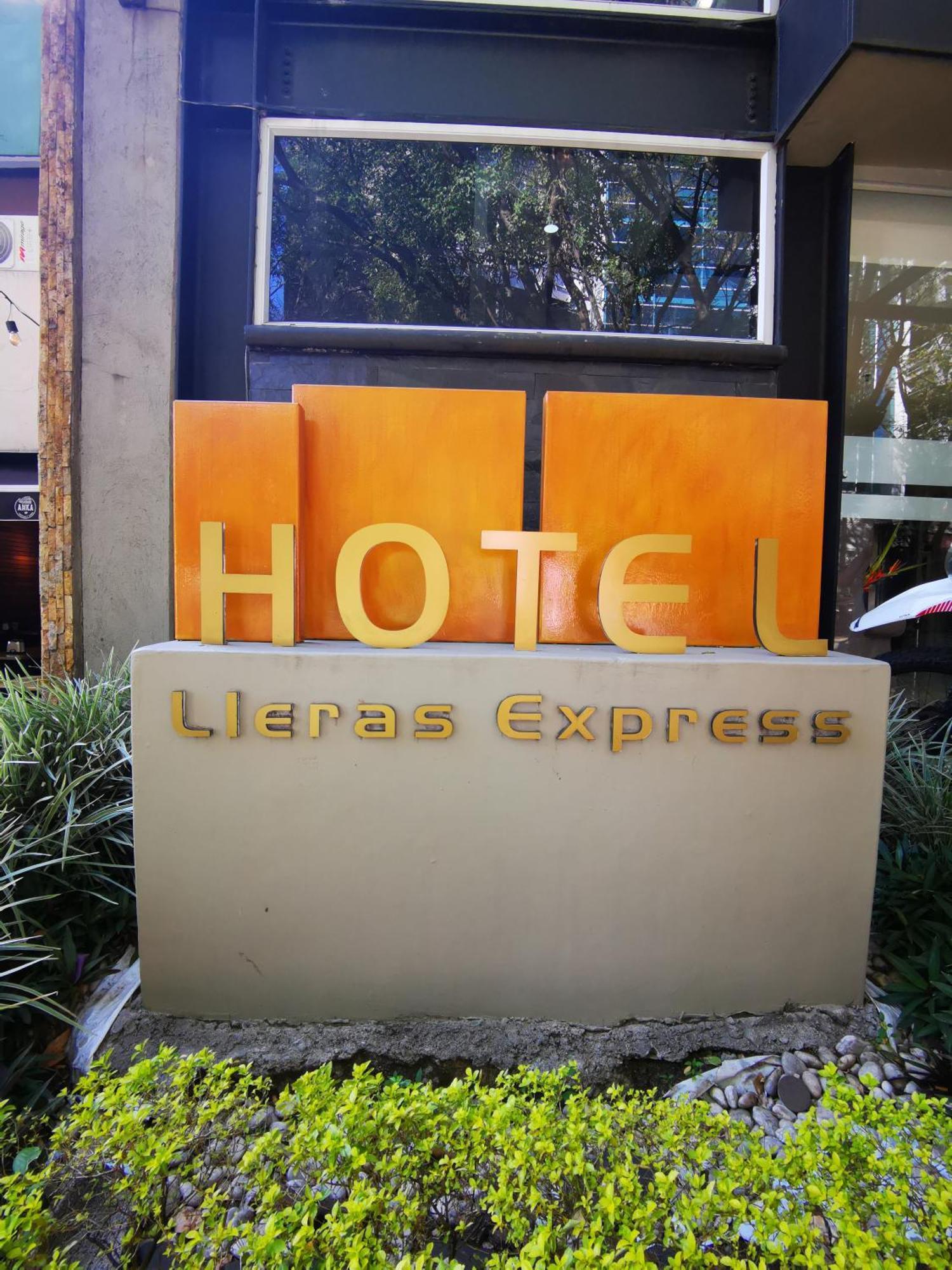 Hotel Lleras Express Medellín Dış mekan fotoğraf