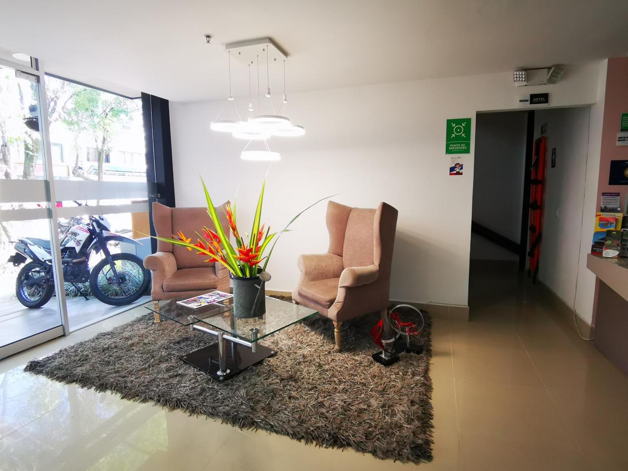 Hotel Lleras Express Medellín Dış mekan fotoğraf